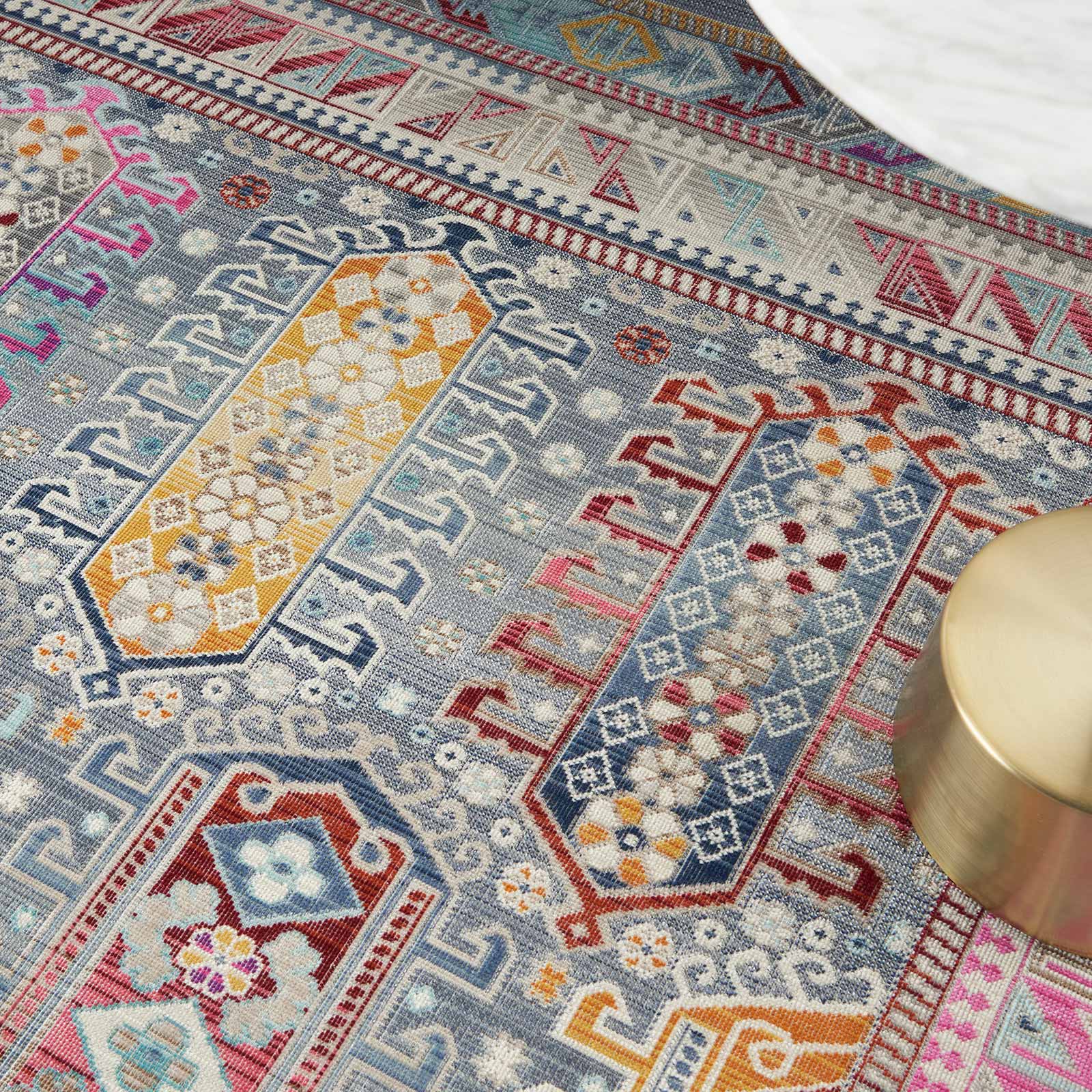 Nourison tappeto Vintage Kashan VKA06 GYMTC GREY MULTICOLOR 5X8 099446811967 interior 2